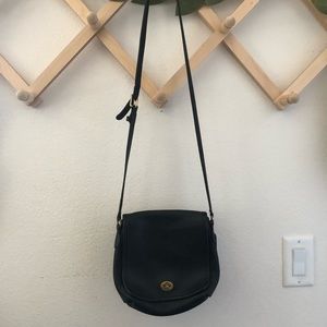 Vintage COACH crossbody purse